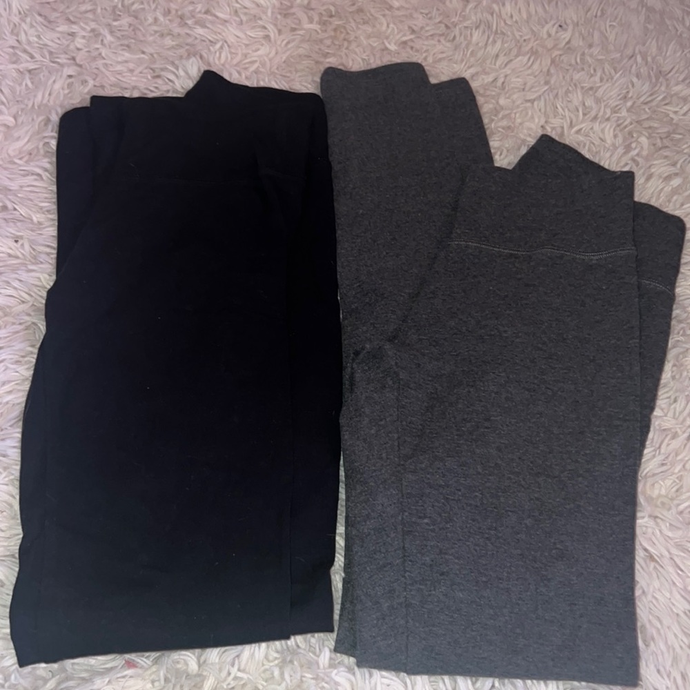 2 pair of leggings. Offline by aerie. Tight fit- make an offer